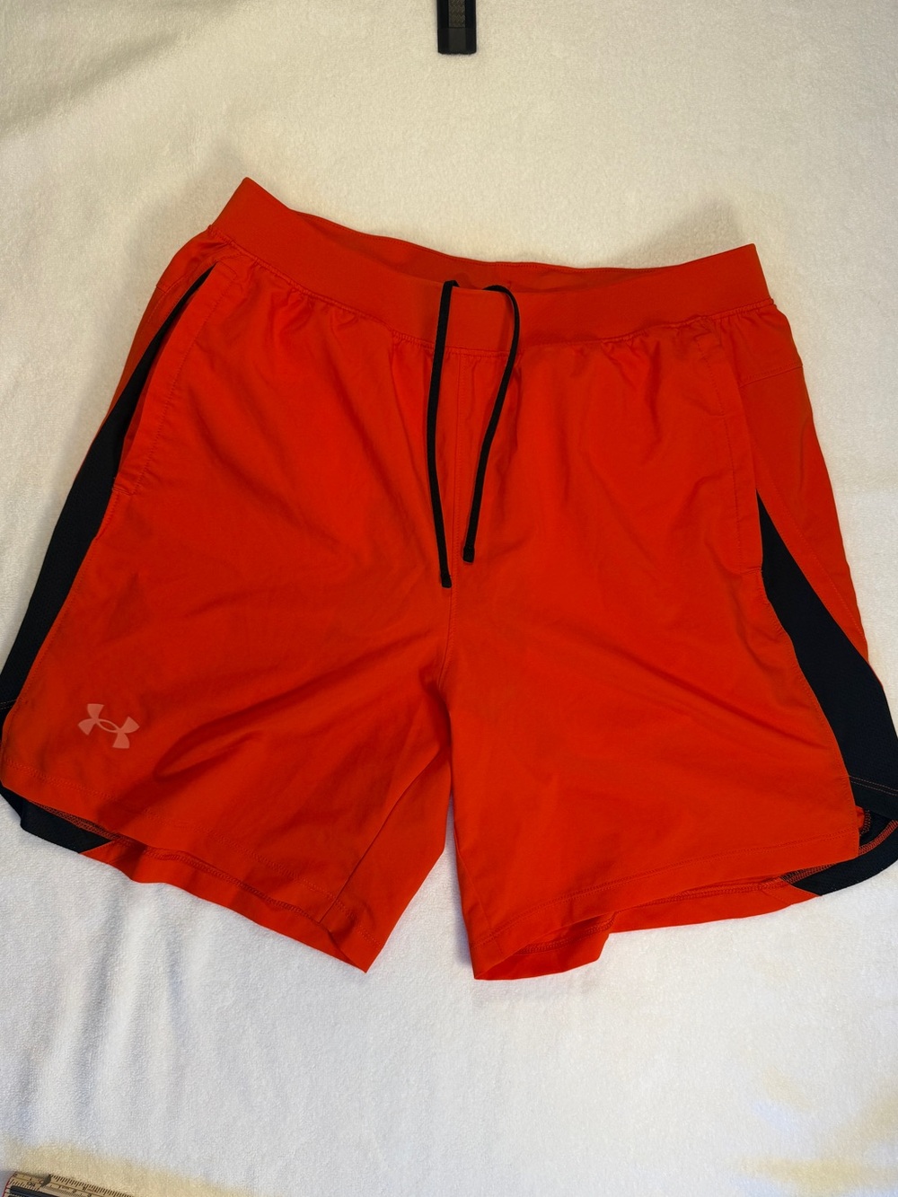Under Armour HeatGear Women’s Running Shorts Orange Black Size Large Athletic